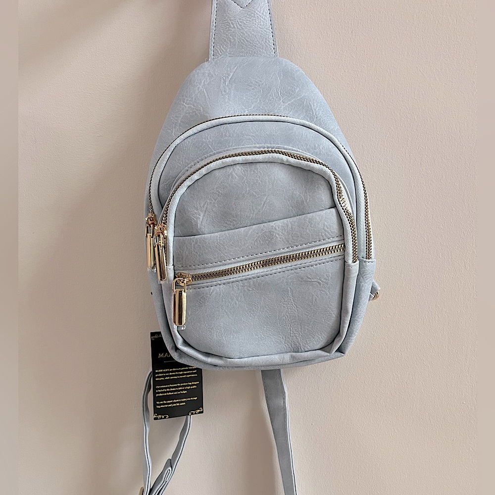 Marikalife light blue sling bag